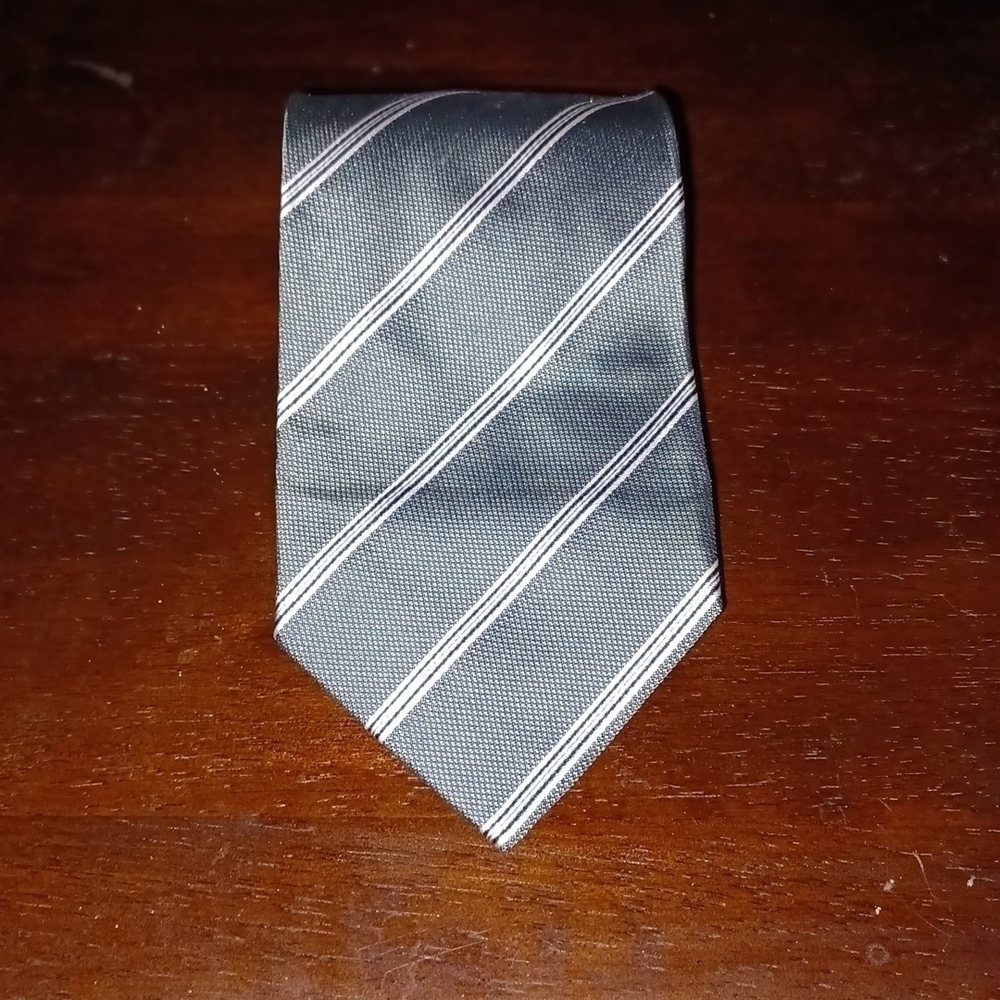 LAURENT BENON PARIS Necktie with Triple Line Stripes